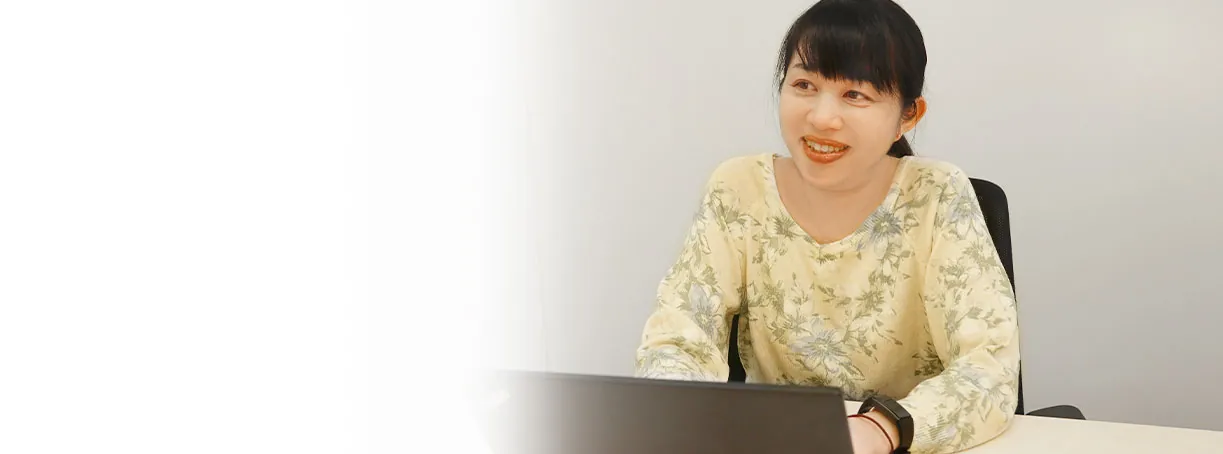 エディター Y.H.